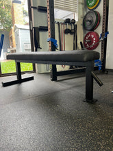 Load image into Gallery viewer, Flat Bench